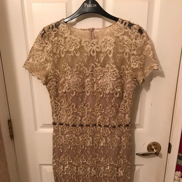 David Meister delicate gold lace dress - size 8 - Picture 1 of 4